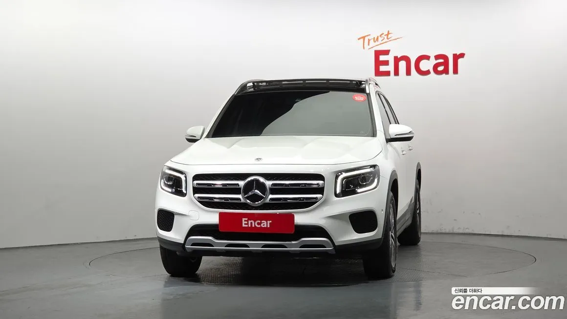 Mercedes-Benz GLB-Class — фото 2