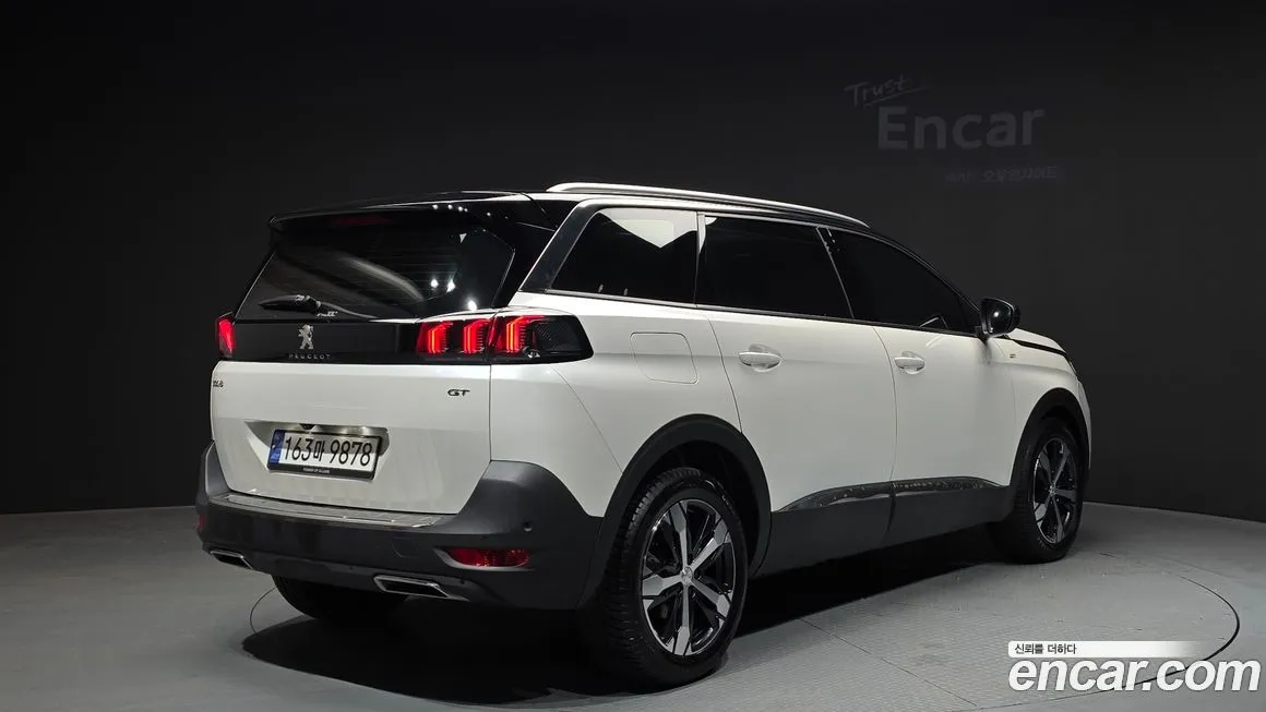 Peugeot 5008 — фото 2