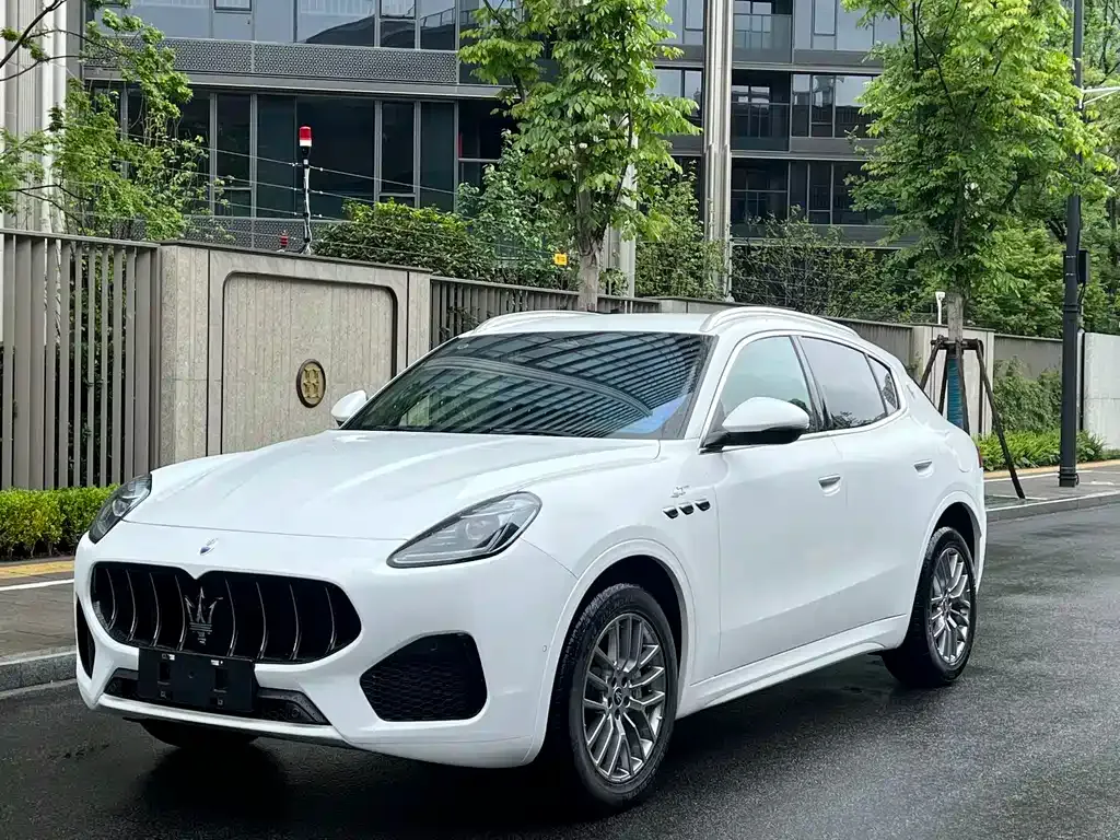 Maserati Grecale — фото 1