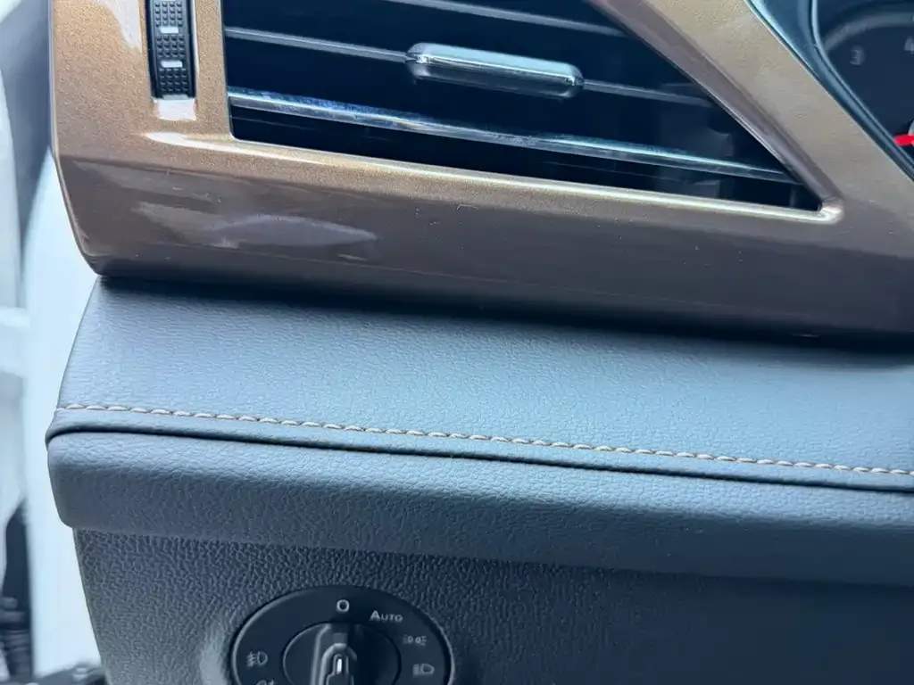 Volkswagen Tharu — фото 9