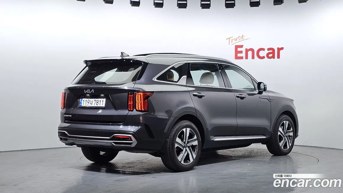 Kia Sorento — фото 7