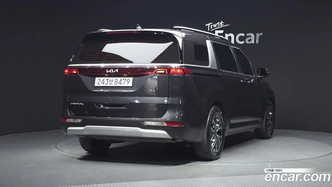 Kia Carnival — фото 2