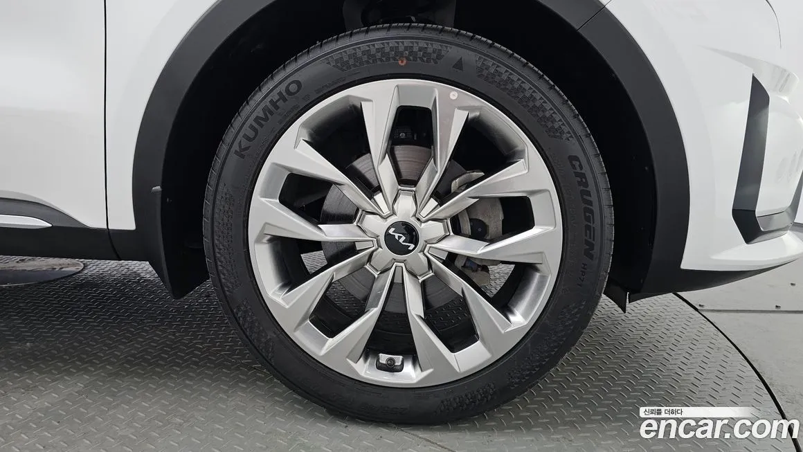 Kia Sorento — фото 4