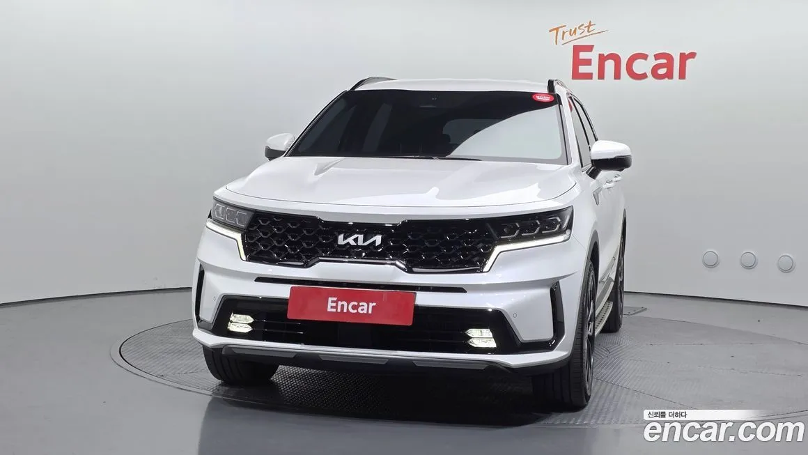 Kia Sorento — фото 6