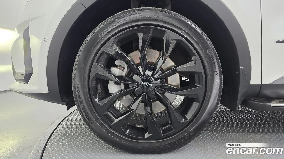 Kia Sorento — фото 7
