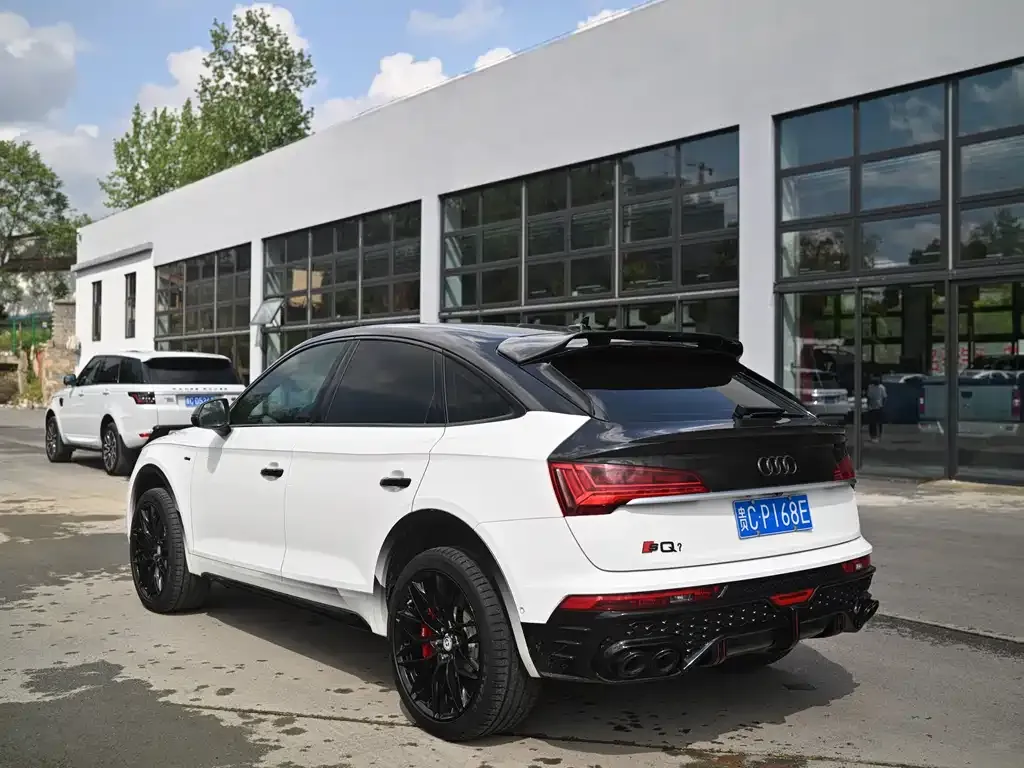 Audi Q5L Sportback — фото 9