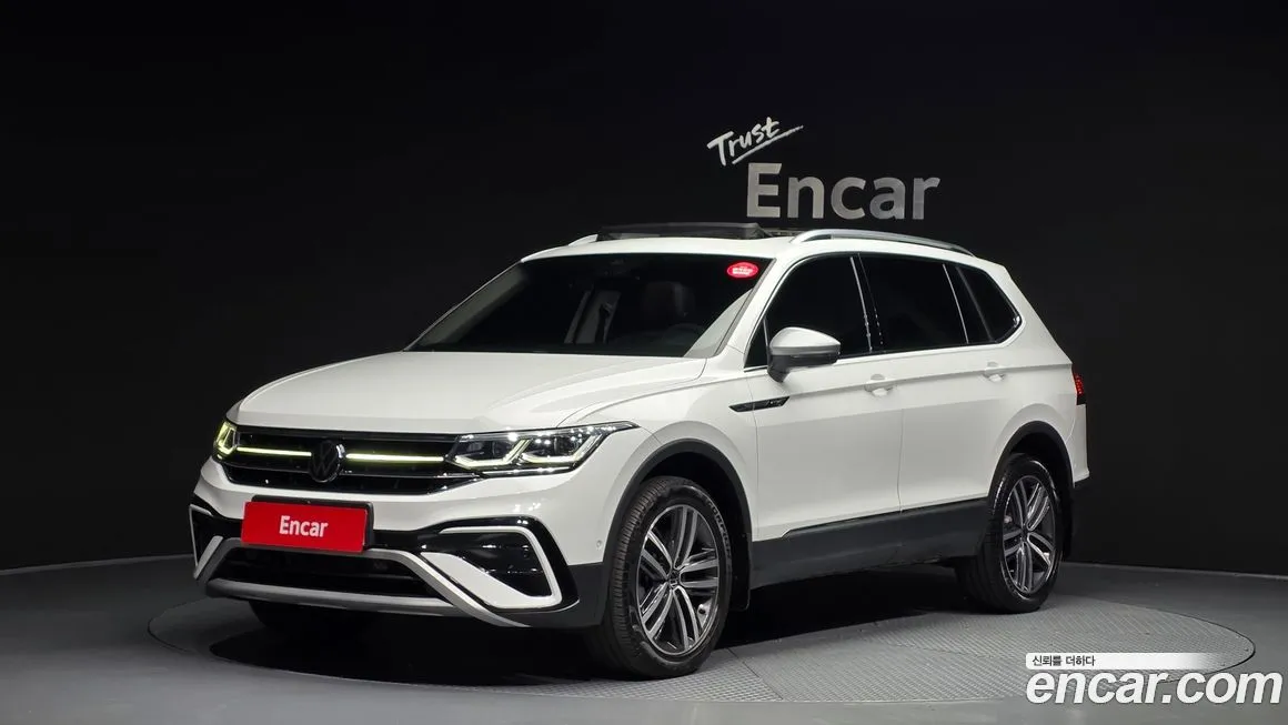 Volkswagen Tiguan — фото 1