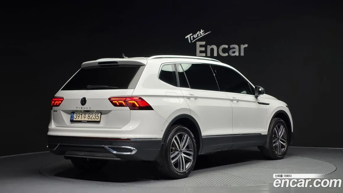 Volkswagen Tiguan — фото 3