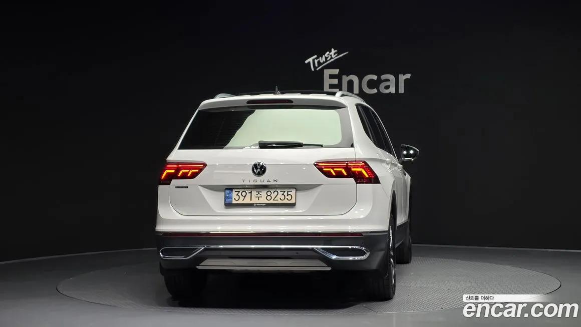 Volkswagen Tiguan — фото 5