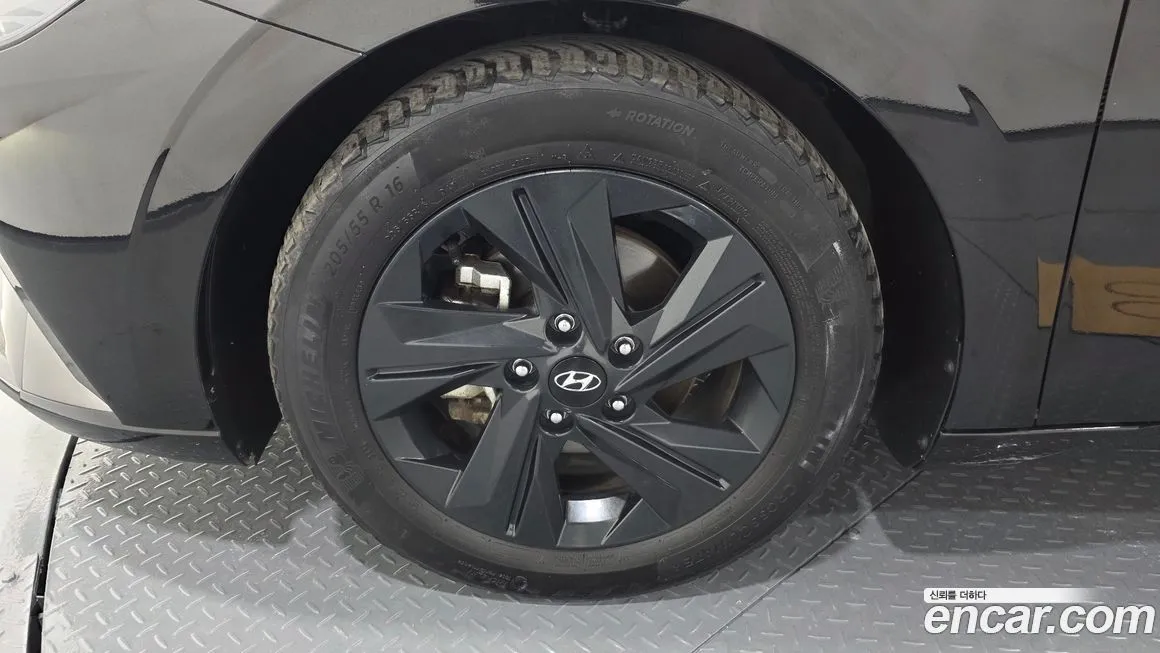 Hyundai AVANTE — фото 5