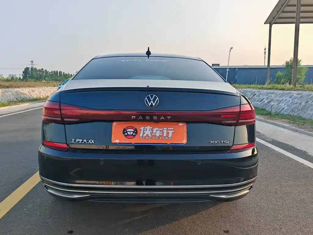 Volkswagen Passat — фото 7