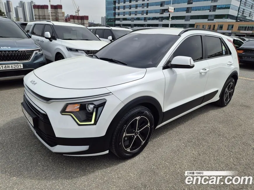Kia Niro — фото 10