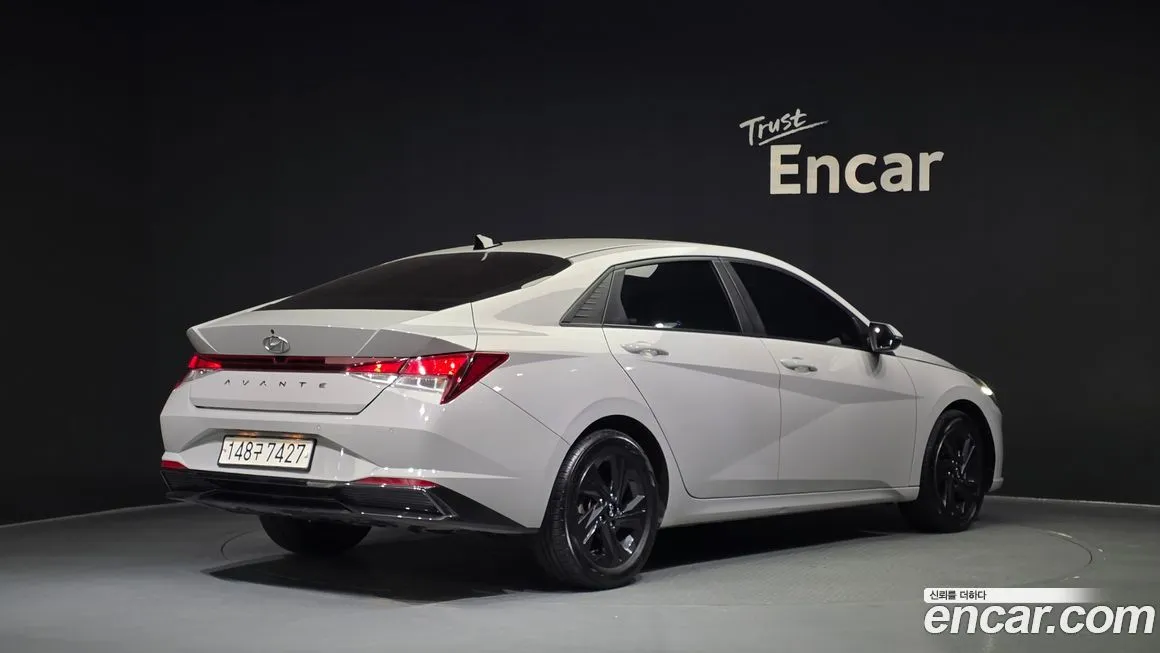 Hyundai AVANTE — фото 3