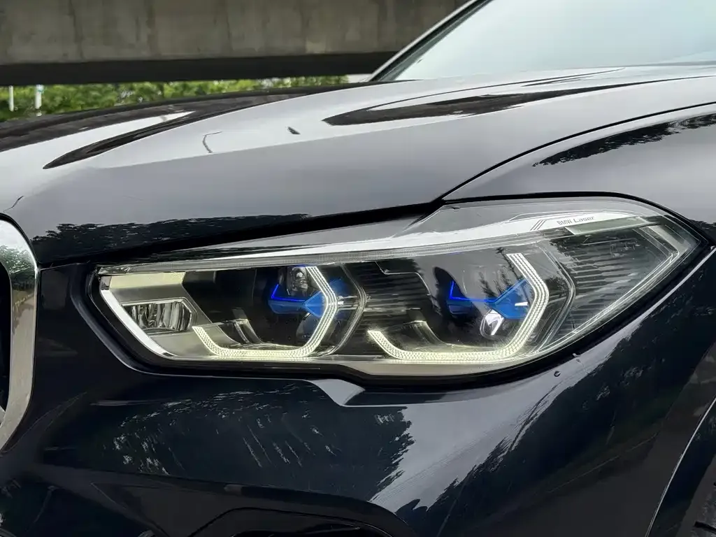 BMW X5 — фото 2