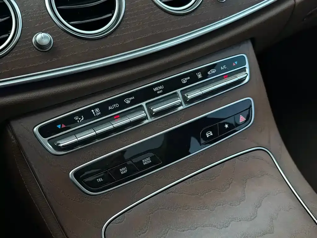 Mercedes-Benz E-Class New Energy — фото 6
