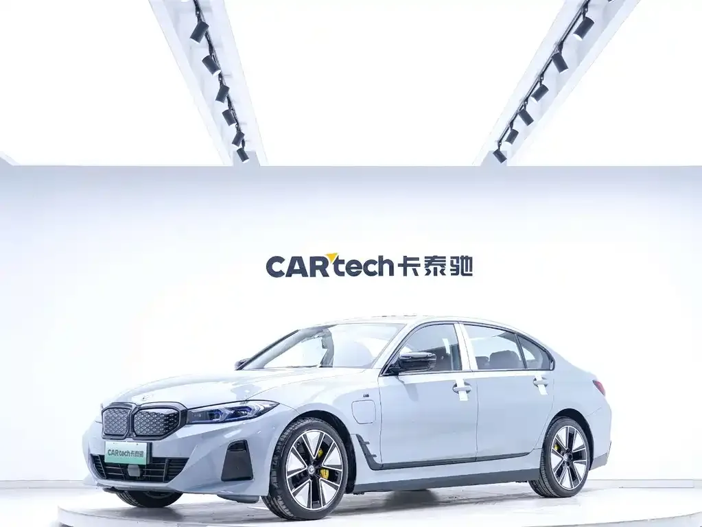 BMW i3 — фото 1