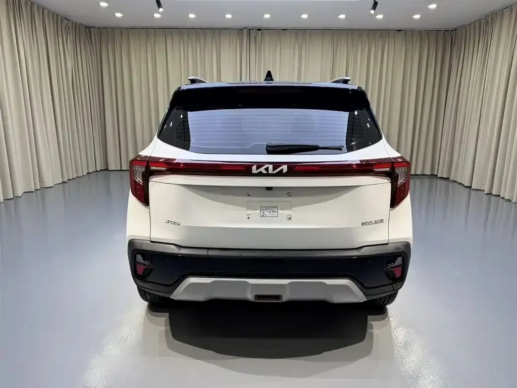 Kia Seltos — фото 4