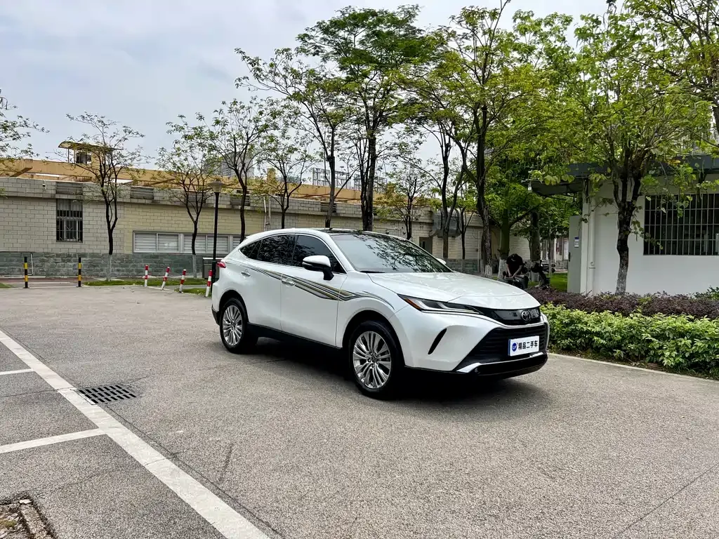 Toyota Harrier — фото 10