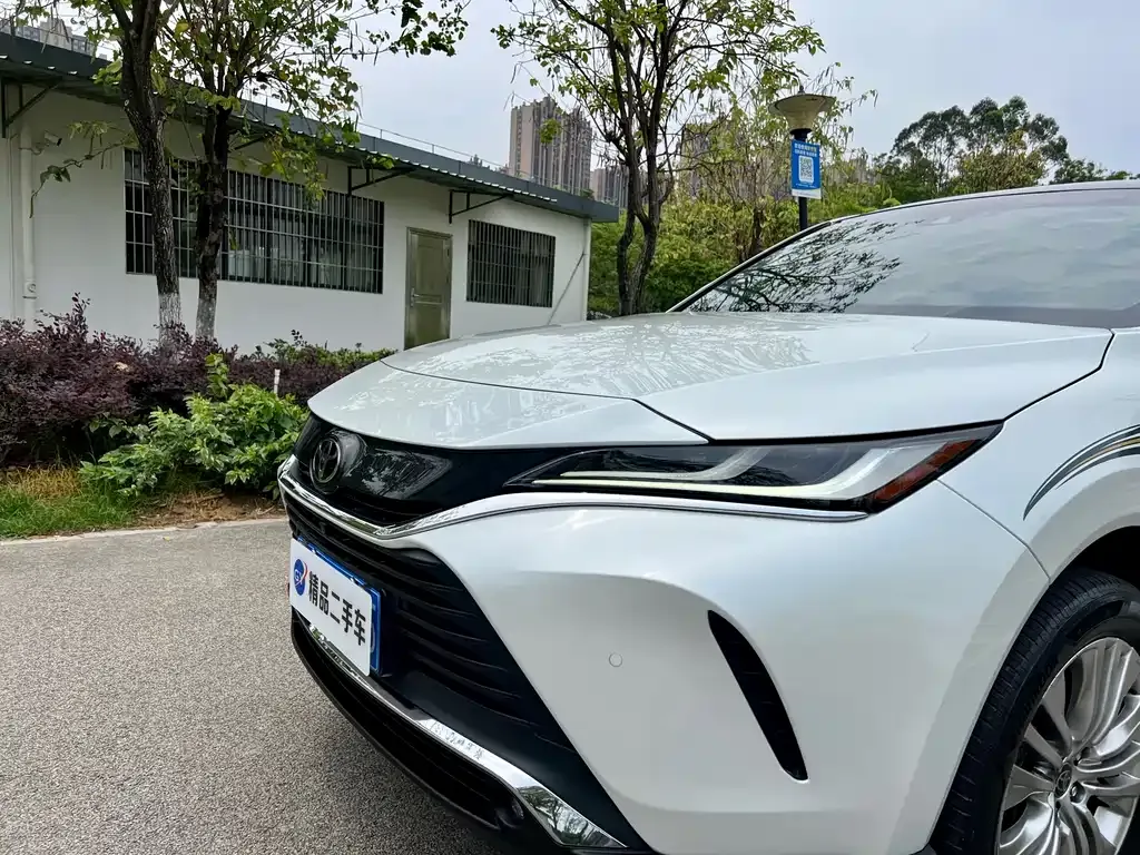 Toyota Harrier — фото 5