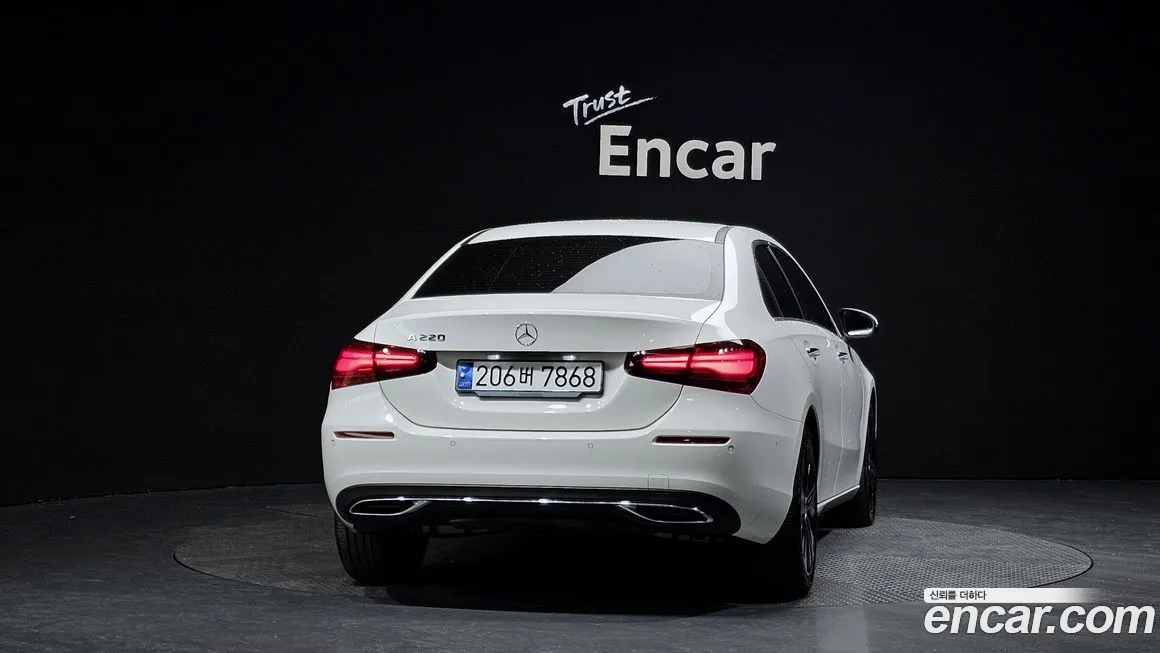 Mercedes-Benz A-Class — фото 9