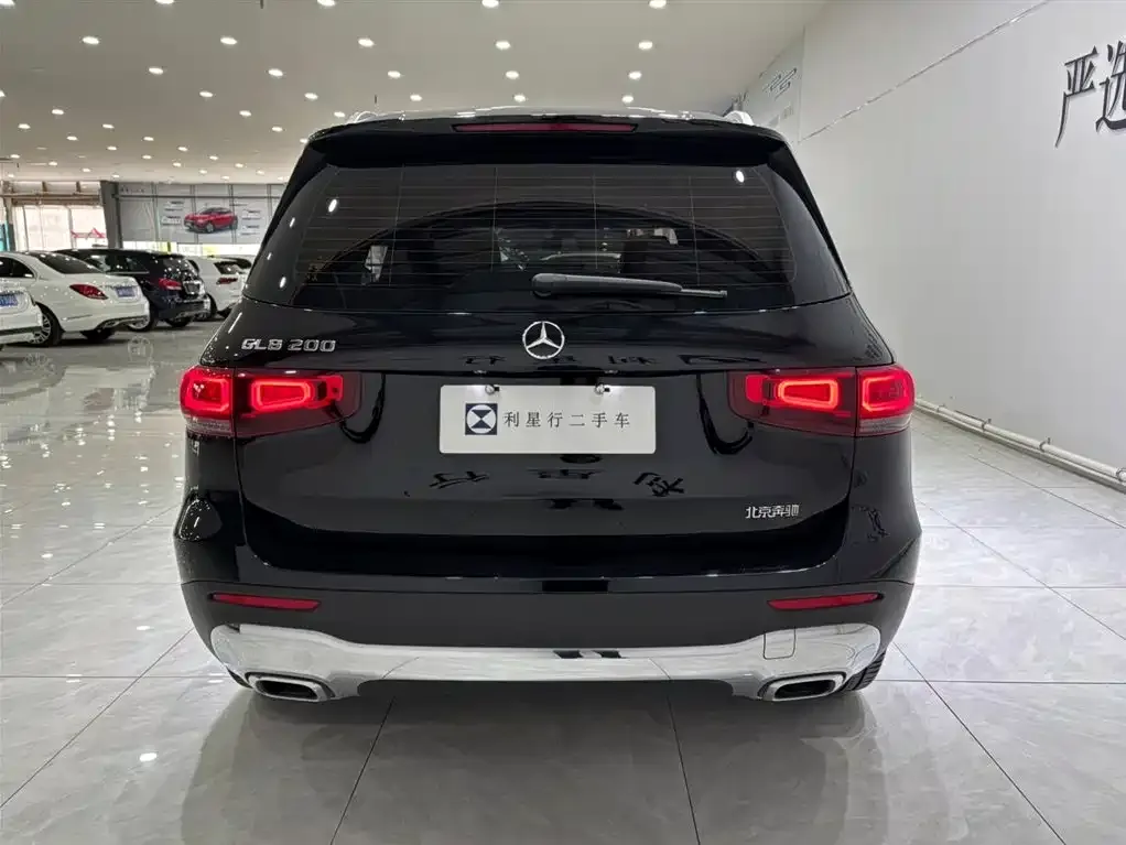 Mercedes-Benz GLB — фото 9