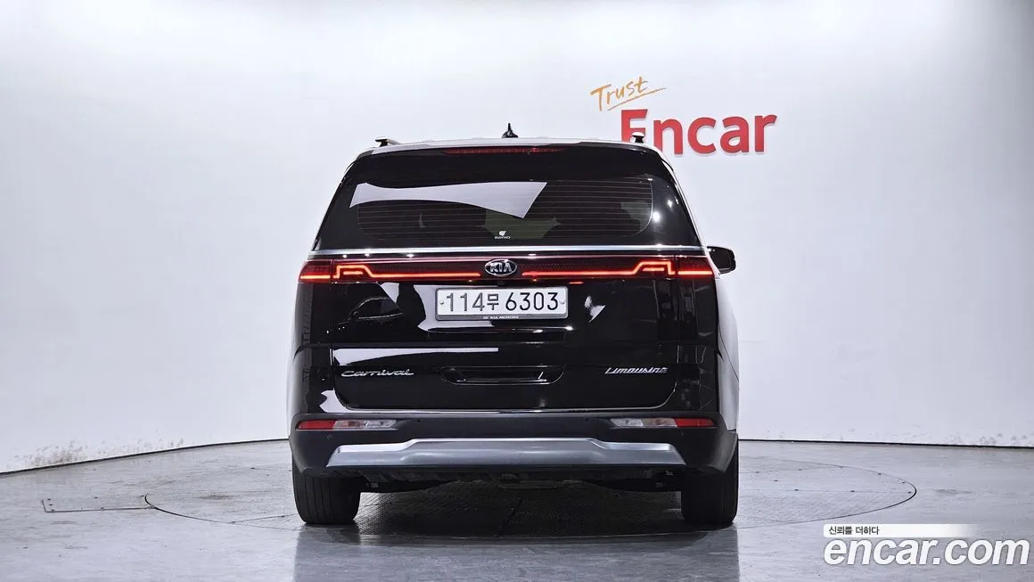 Kia Carnival — фото 3