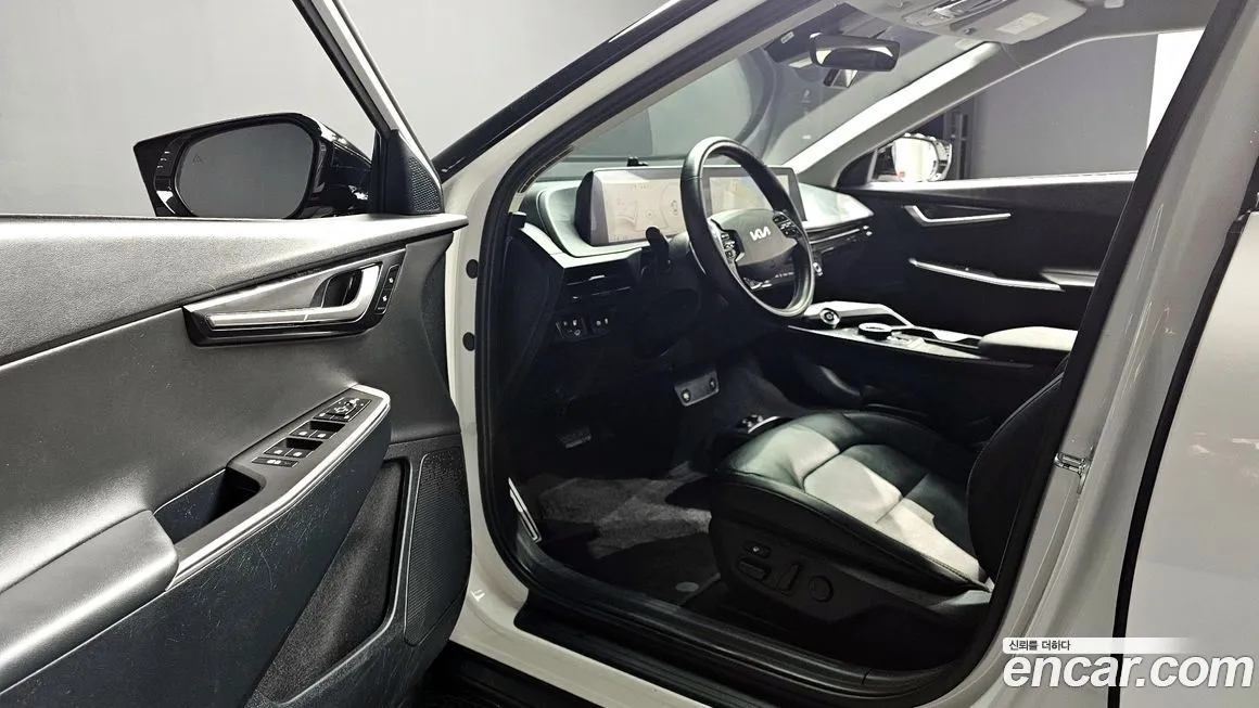 Kia EV6 — фото 9
