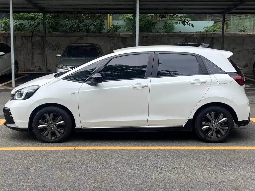 Honda Fit — фото 5