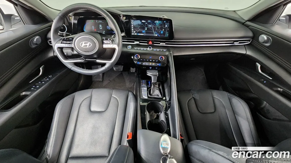 Hyundai AVANTE — фото 3