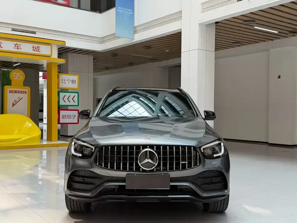Mercedes-Benz GLC AMG — фото 1