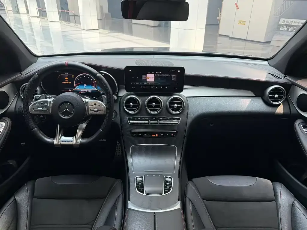 Mercedes-Benz GLC AMG — фото 5