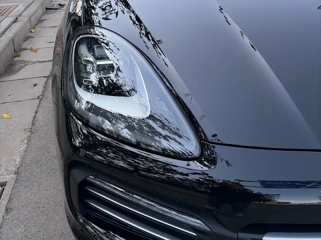 Porsche Cayenne — фото 3