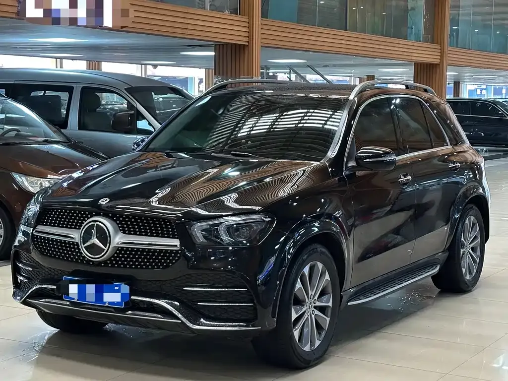 Mercedes-Benz GLE — фото 1