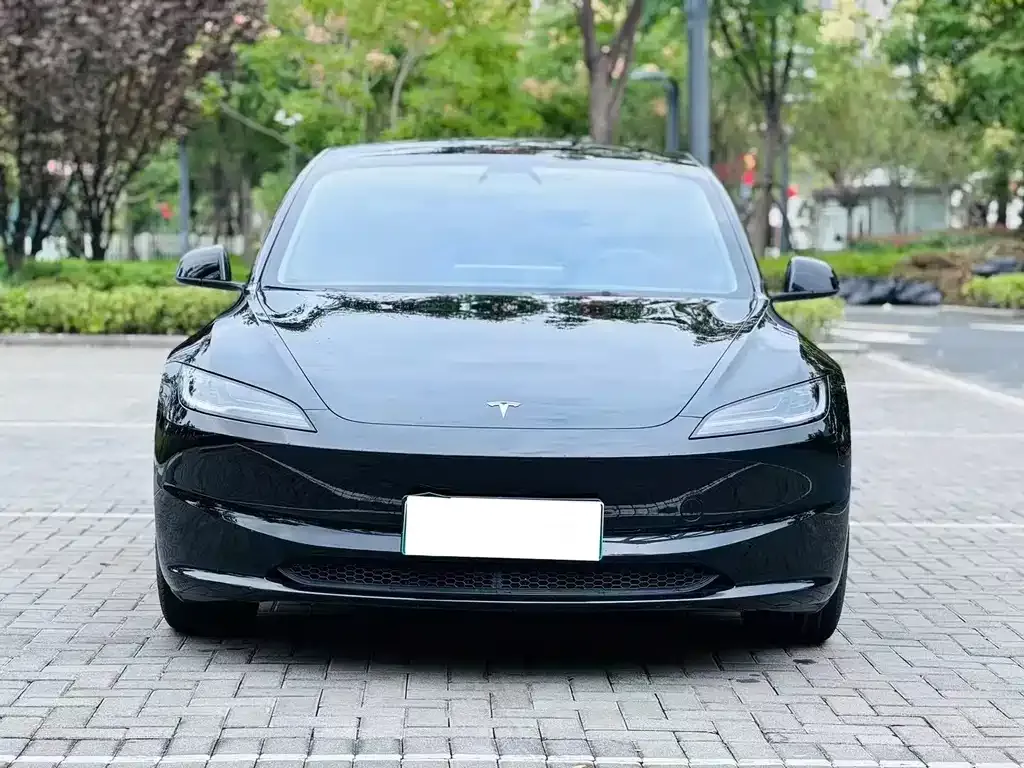 Tesla Model 3 — фото 6