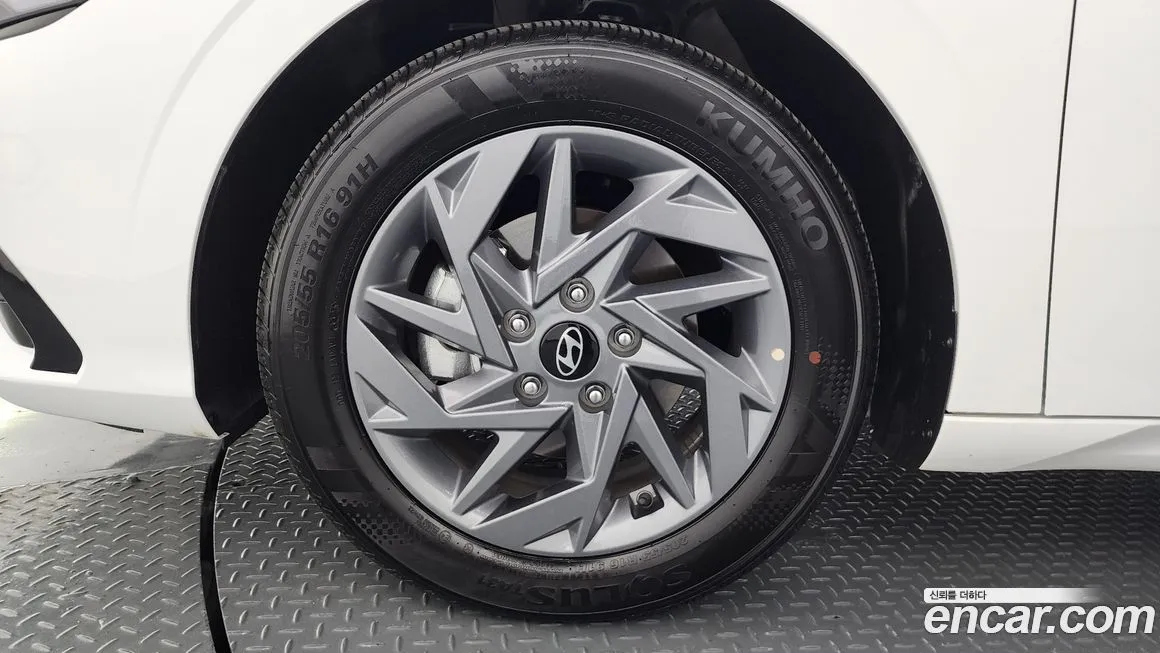 Hyundai AVANTE — фото 9