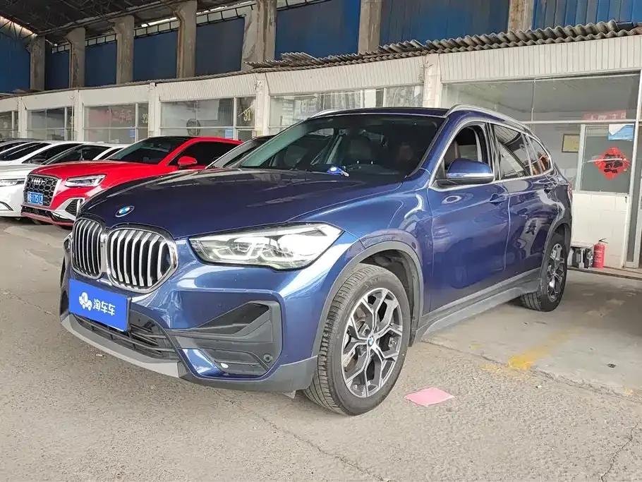 BMW X1 — фото 1