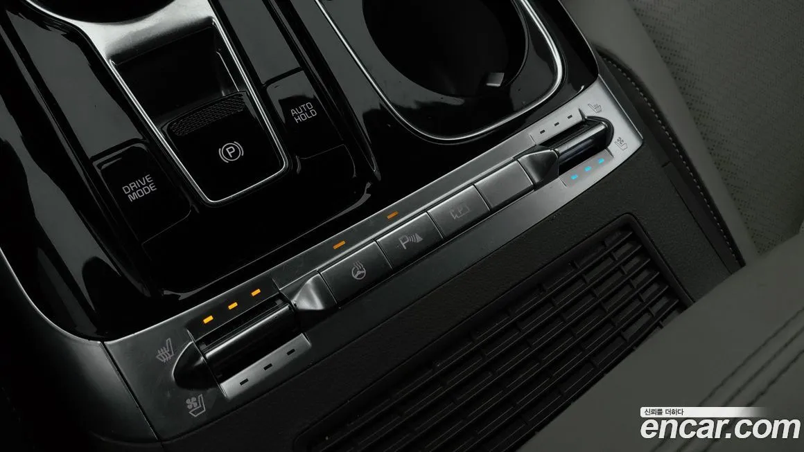Kia Carnival — фото 4