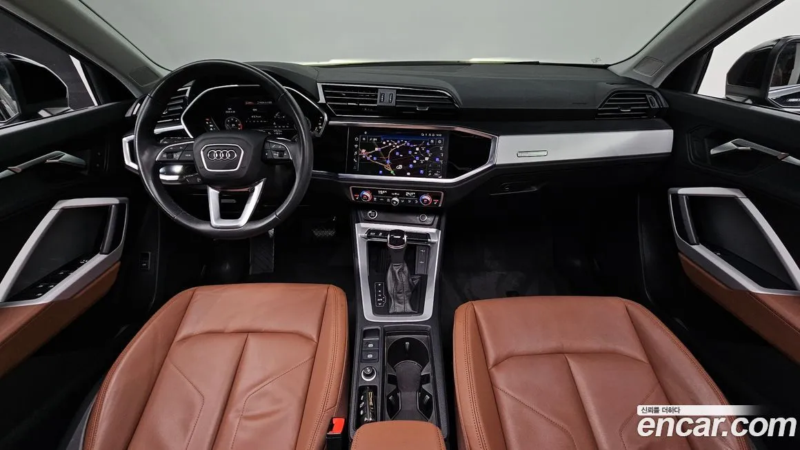Audi Q3 — фото 10