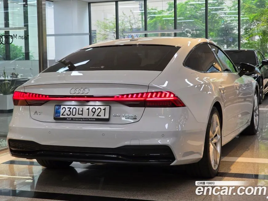 Audi A7 — фото 8