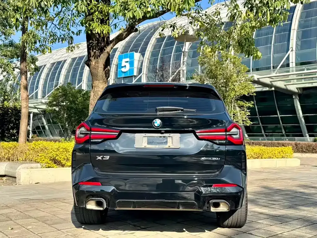 BMW X3 — фото 8