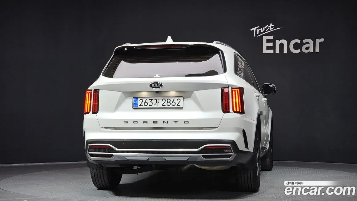 Kia Sorento — фото 4