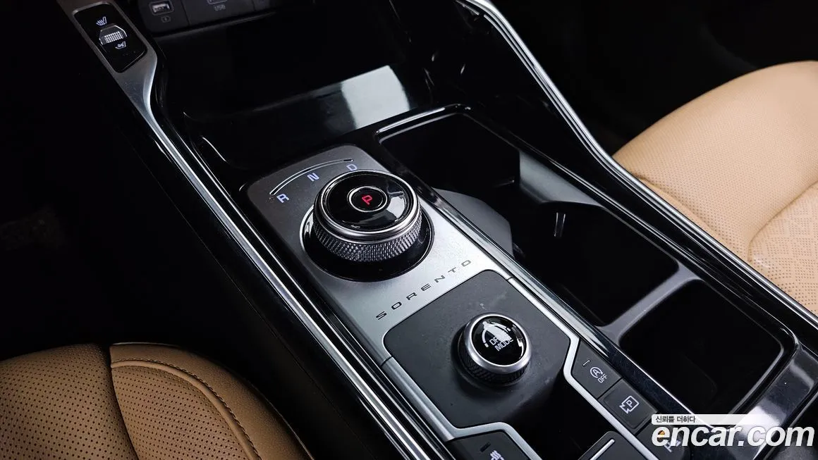 Kia Sorento — фото 6