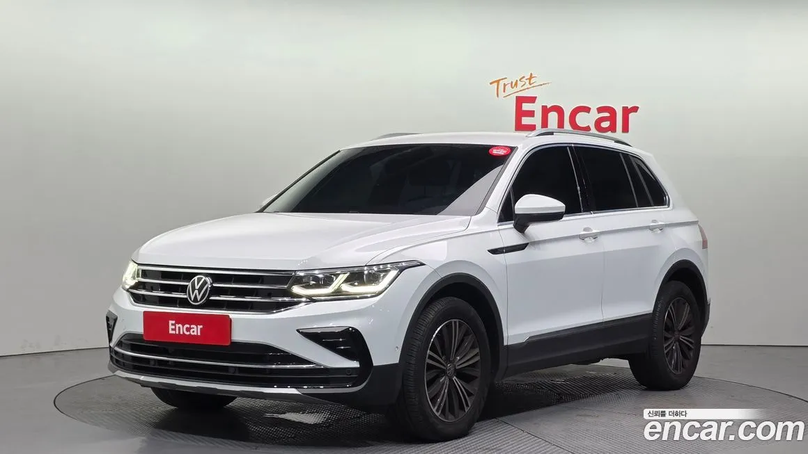 Volkswagen Tiguan — фото 1