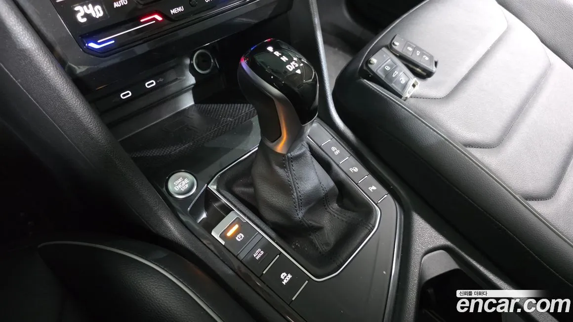 Volkswagen Tiguan — фото 10