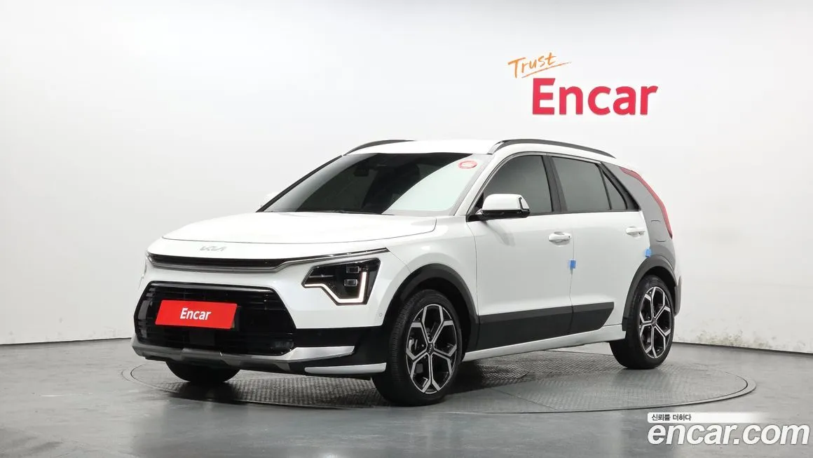 Kia Niro — фото 1