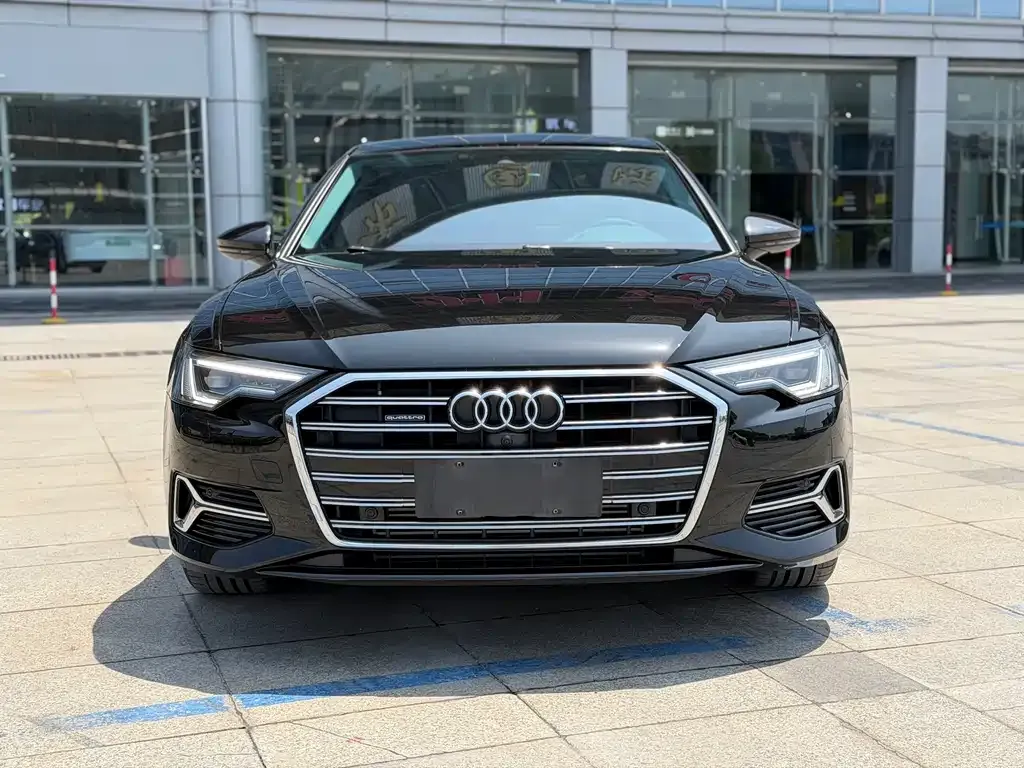 Audi A6L — фото 9