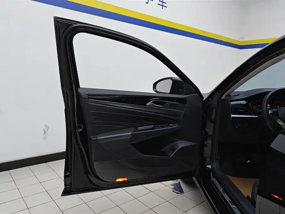 Volkswagen Passat — фото 3