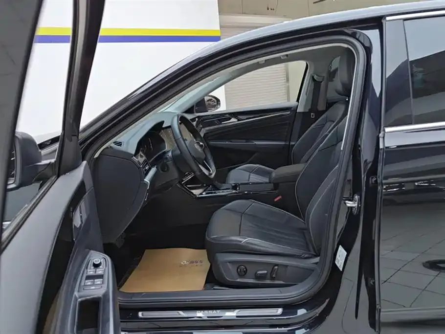 Volkswagen Passat — фото 6