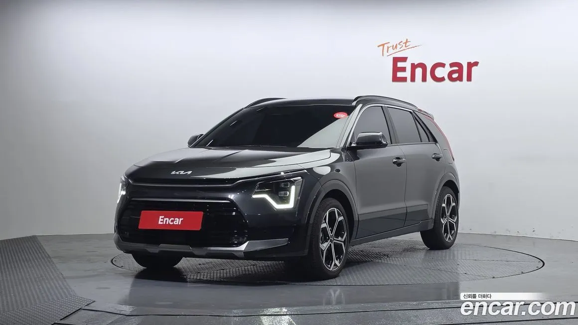 Kia Niro — фото 1