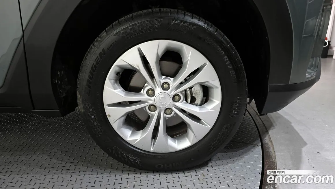 KG Mobility (Ssangyong) Torres — фото 9